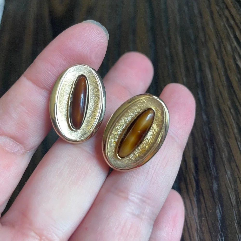 Vintage Gold Tone Cufflinks‎ Oval Tiger Eye Stone Elegant Mens Jewelry
